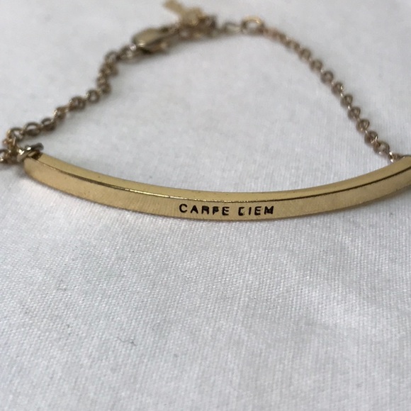 Carpe Diem bracelet, gold tone - Picture 1 of 6